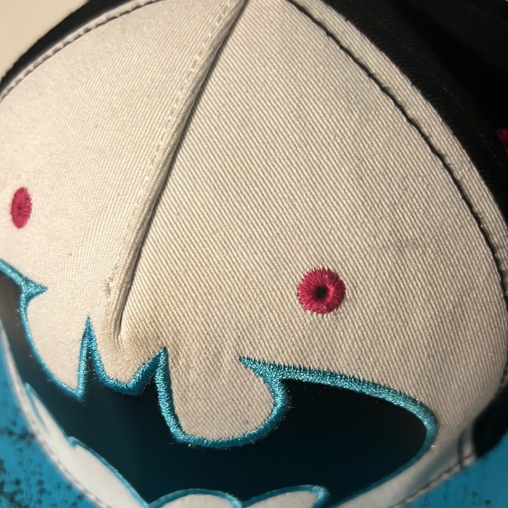 Batman snap back hat - Picture 4 of 5